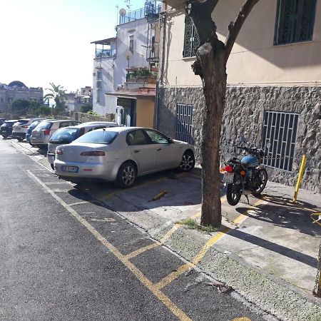 Vomero House With Free Parking 410 Cm Neapel Exterior foto